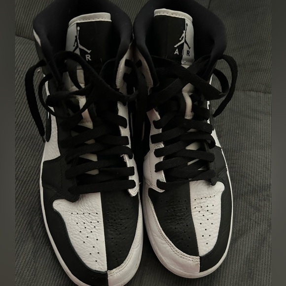 Air Jordan 1 Mid SE split homage